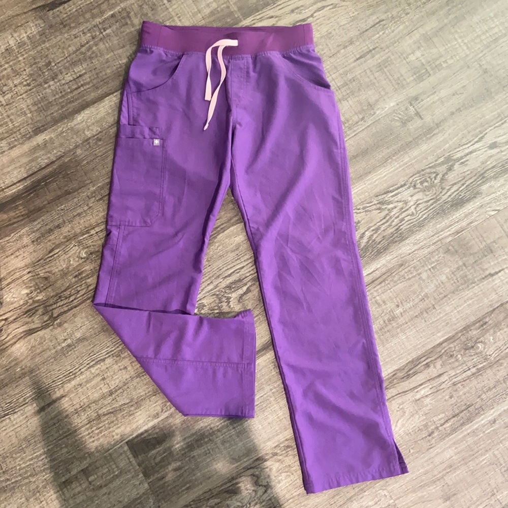 FIGS Ultraviolet Kade Cargo pants LIMITED EDITION